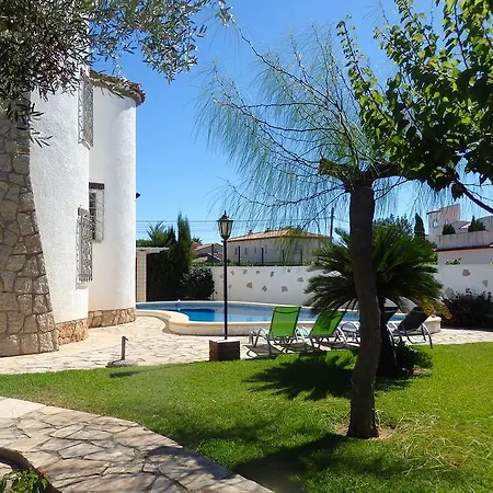 Meddays Tilos Villa