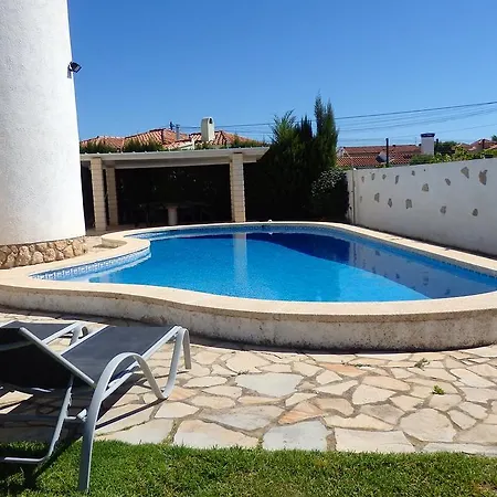 Meddays Tilos Villa